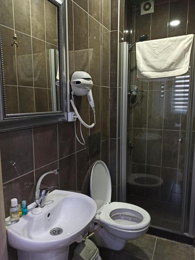 Taxim Starlight Hotel Istanbul Bagian luar foto